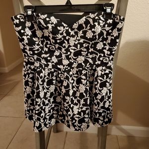 Sleeveless crop top very sexy nice back